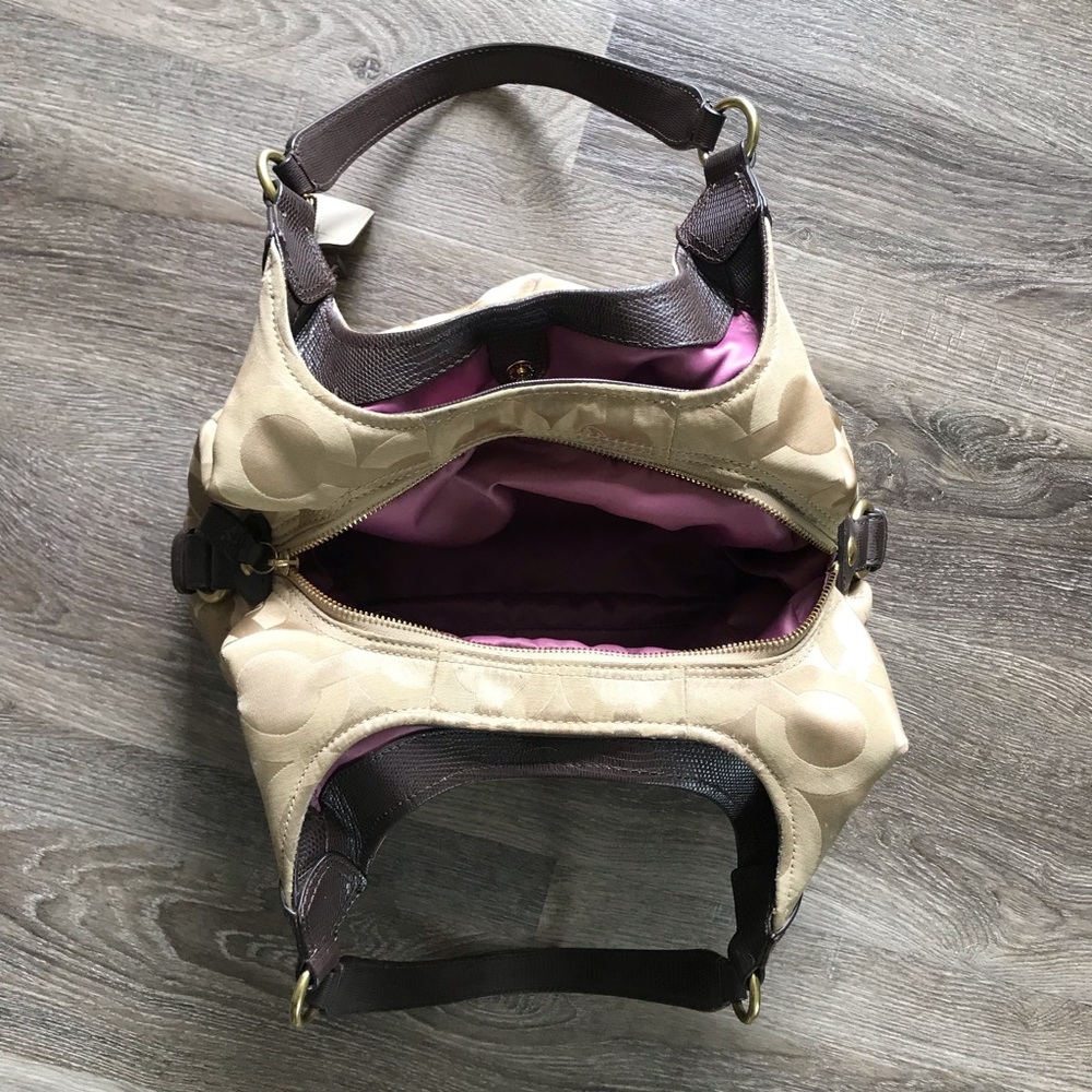 Coach Purse - Picture 3 of 7